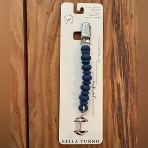Bella Tunno Navy Silicone Pacifier Clip‎